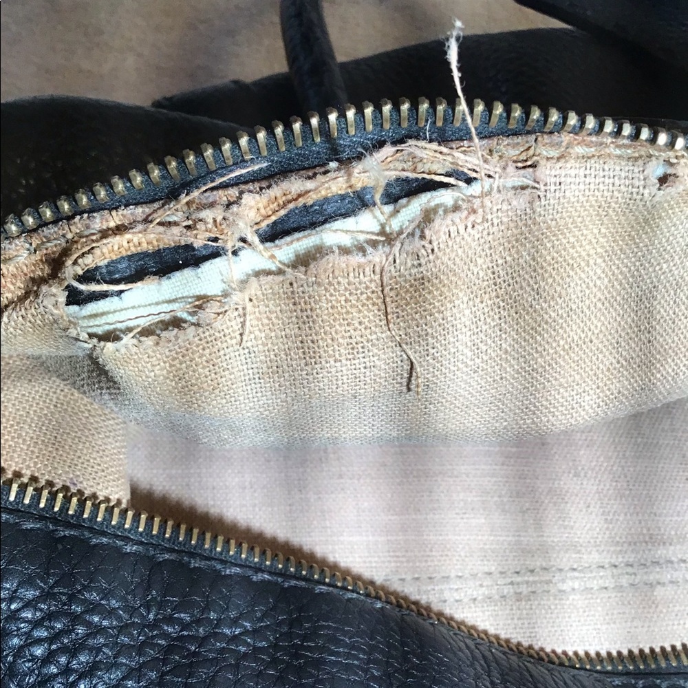 Fendi seller is leather bag - Picture 12 of 12